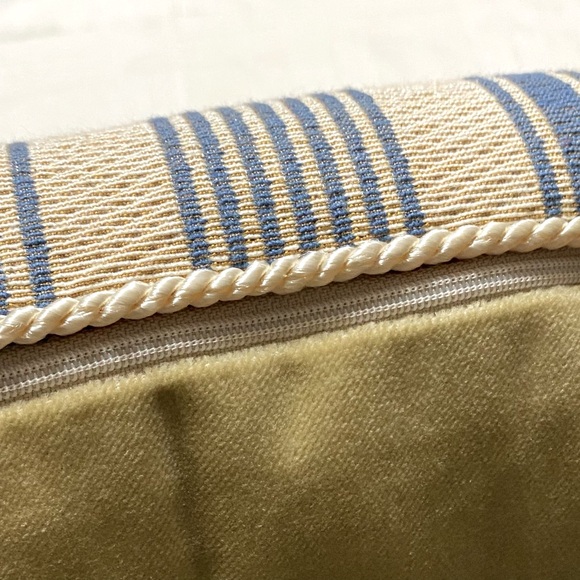 Blue & Cream 18" Pillow Stripes Chinoiserie-Style Lemons Pitchers Bowl Zip Close - Picture 9 of 9